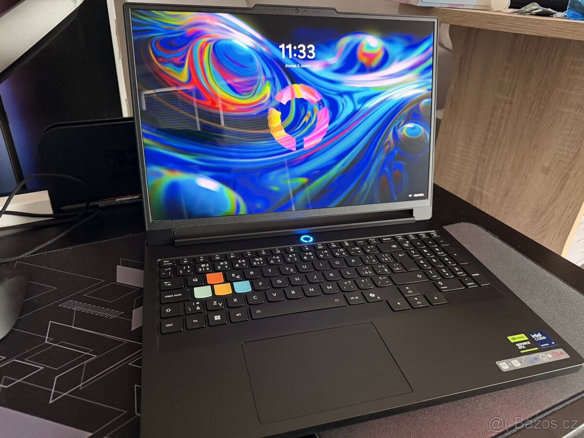 Lenovo Legion Pro 7 (RTX 5090, U9 275HX)