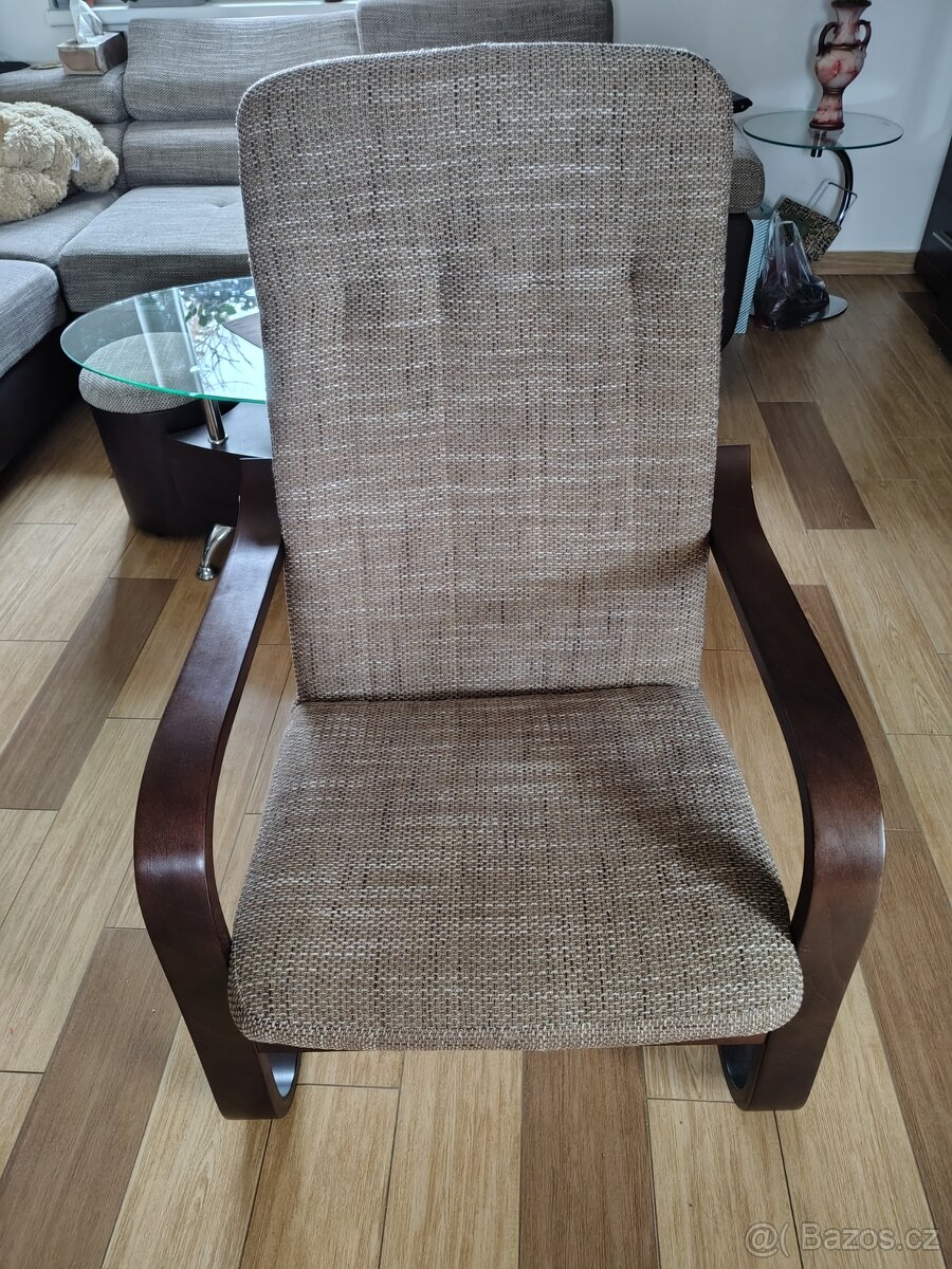 Prodám sedací soupravu s konferenčním stolkem