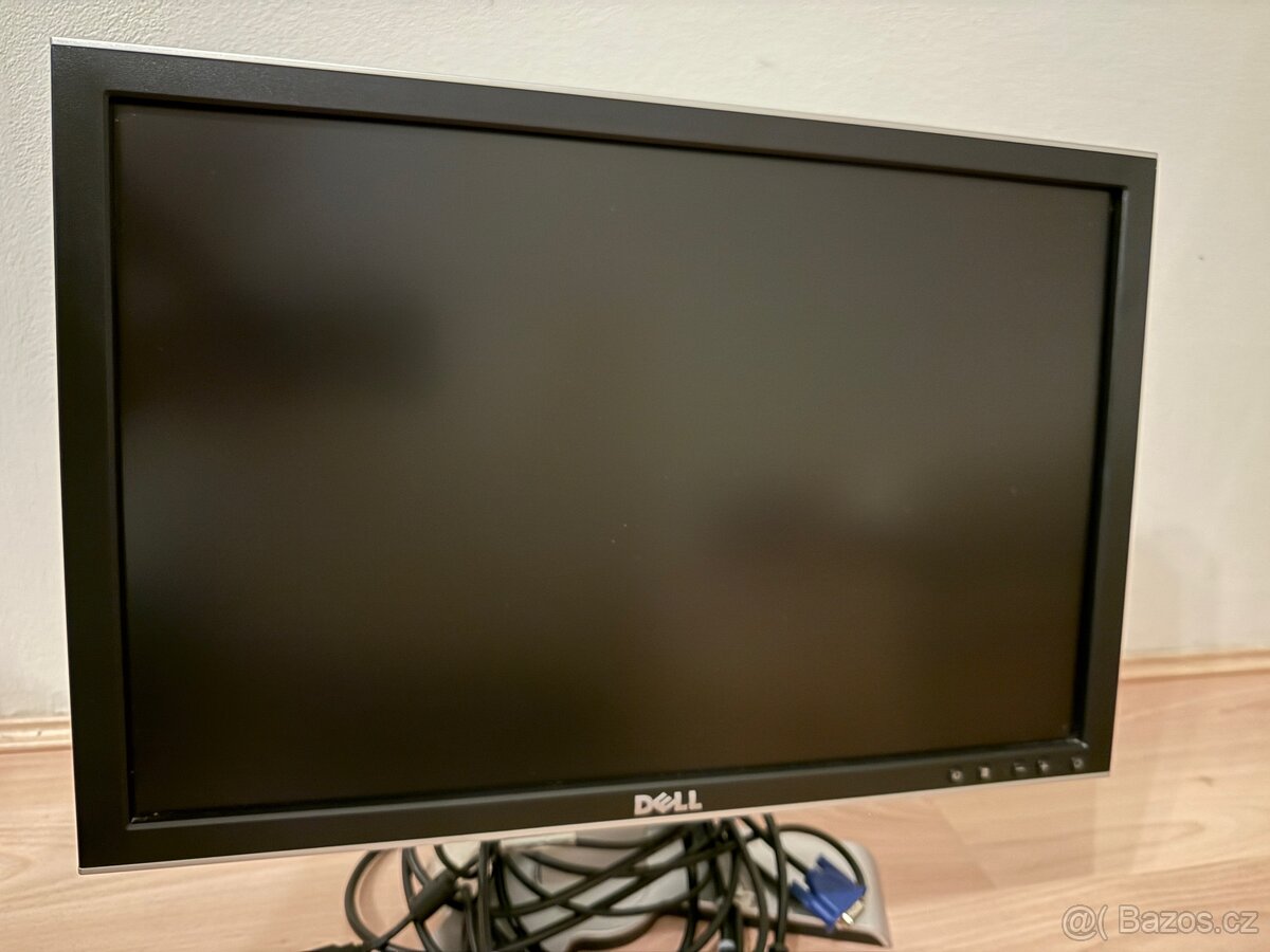 Monitor Dell 2009W a redukce VGA na HDMI