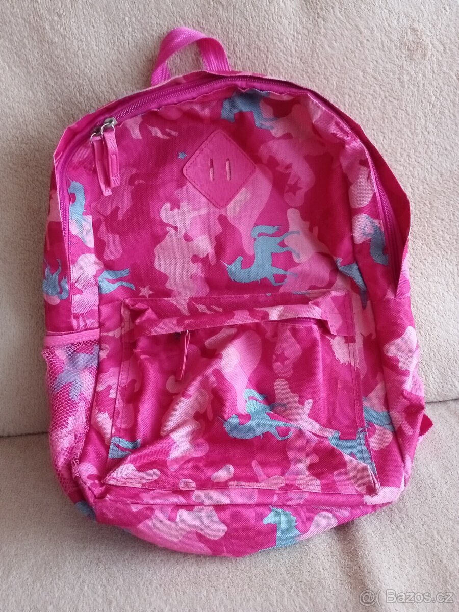 Prodám dívčí tenký batoh