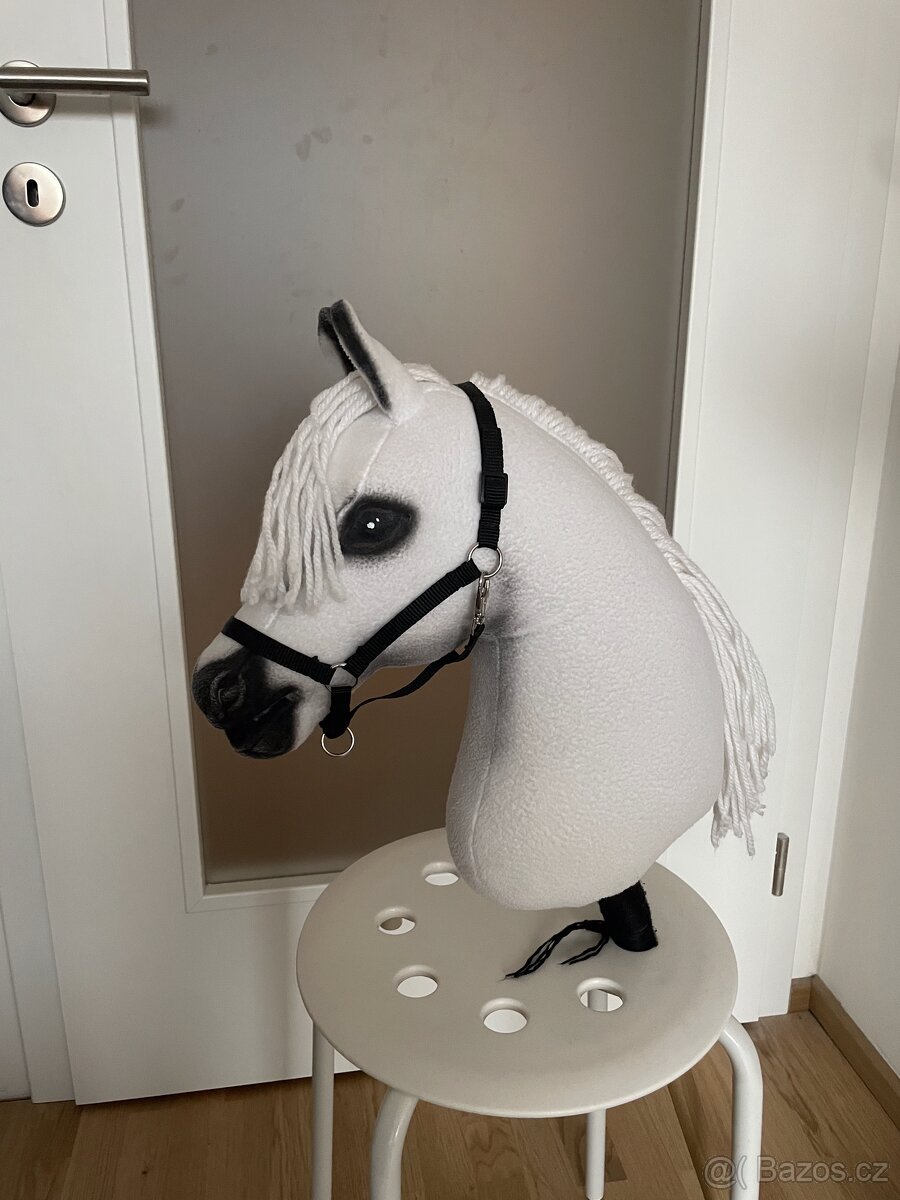 Hobbyhorse Best bílý Arabián