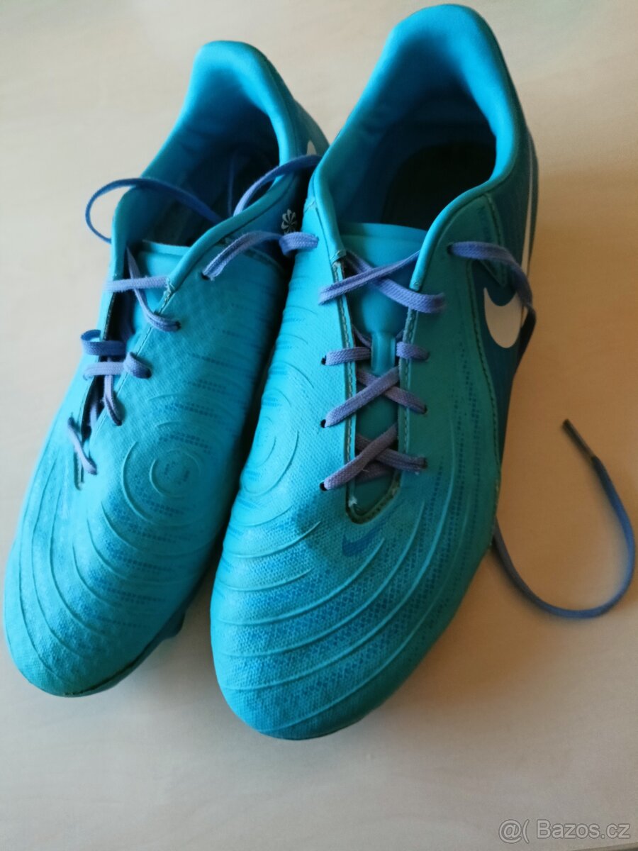 Kopačky Nike Phantom GX ll AcademyFG/MG