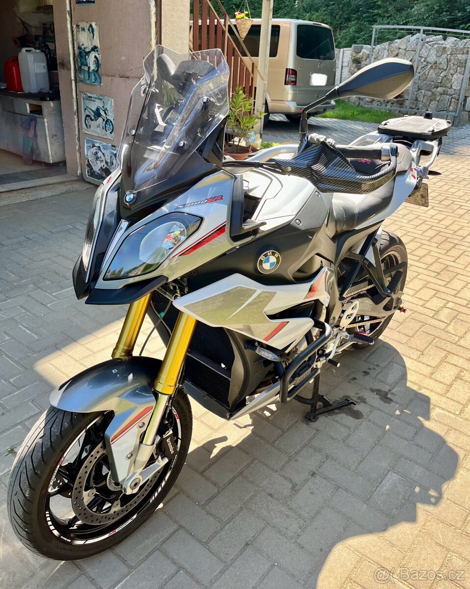 BMW S1000XR