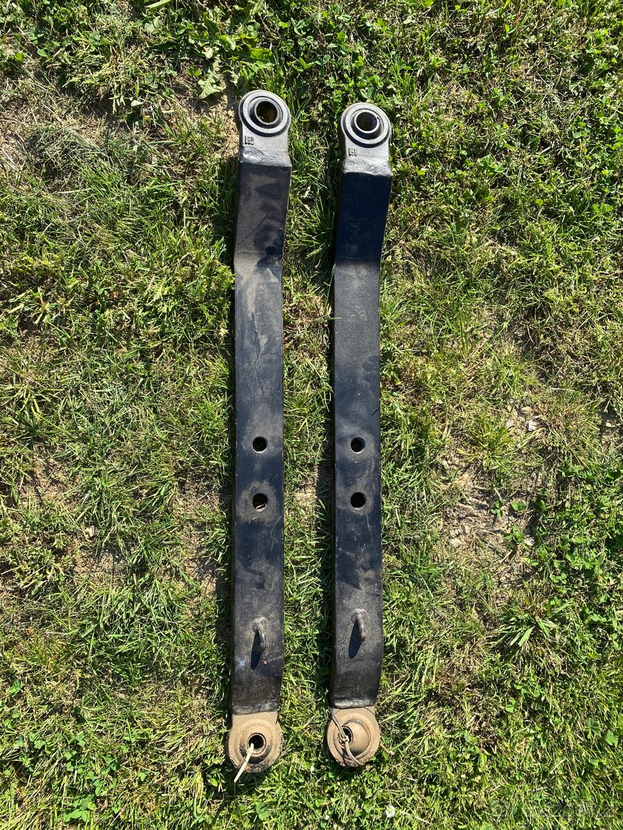 Ramena (táhla) tříbod. závěsu traktoru