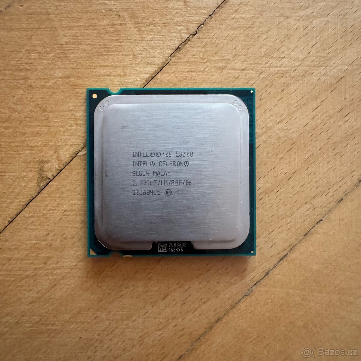 Intel Celeron E3300 Dual‑Core 2,5 GHz Wolfdale‑3M LGA775 1 M