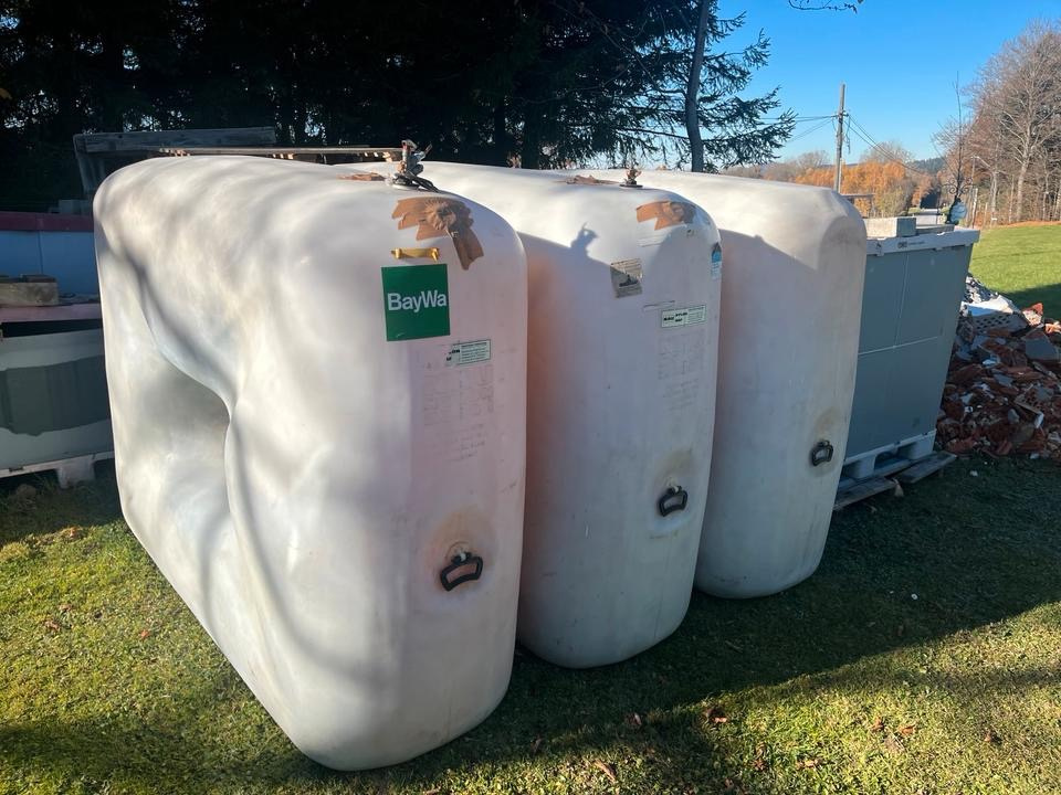 Nádrž objem 2000l. na naftu, olej, jímku, septik apod.