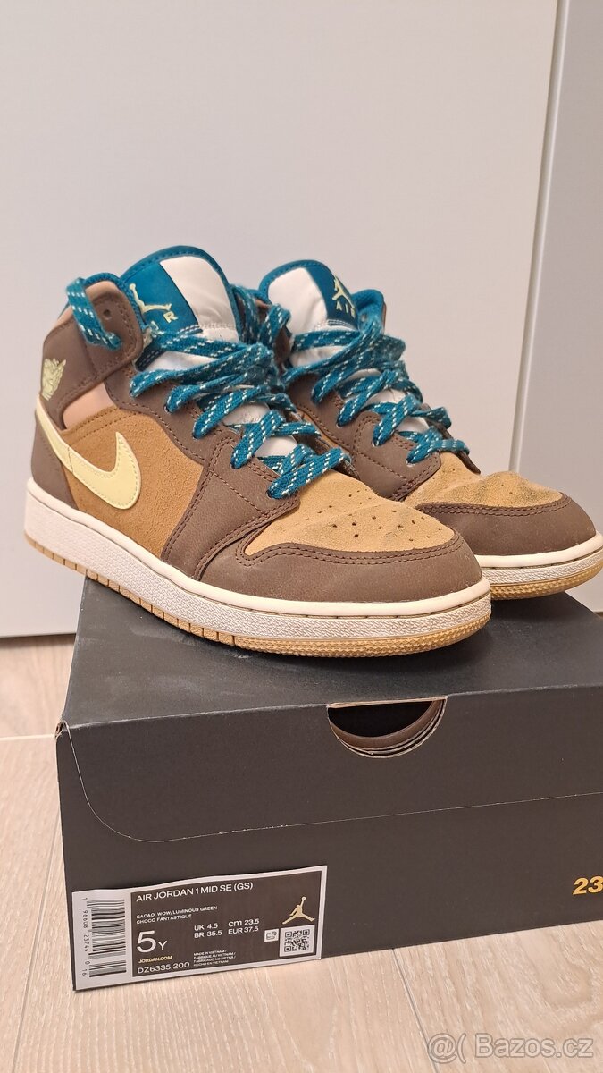 AIR JORDAN 1 MID SE(GS) vel. 37.5