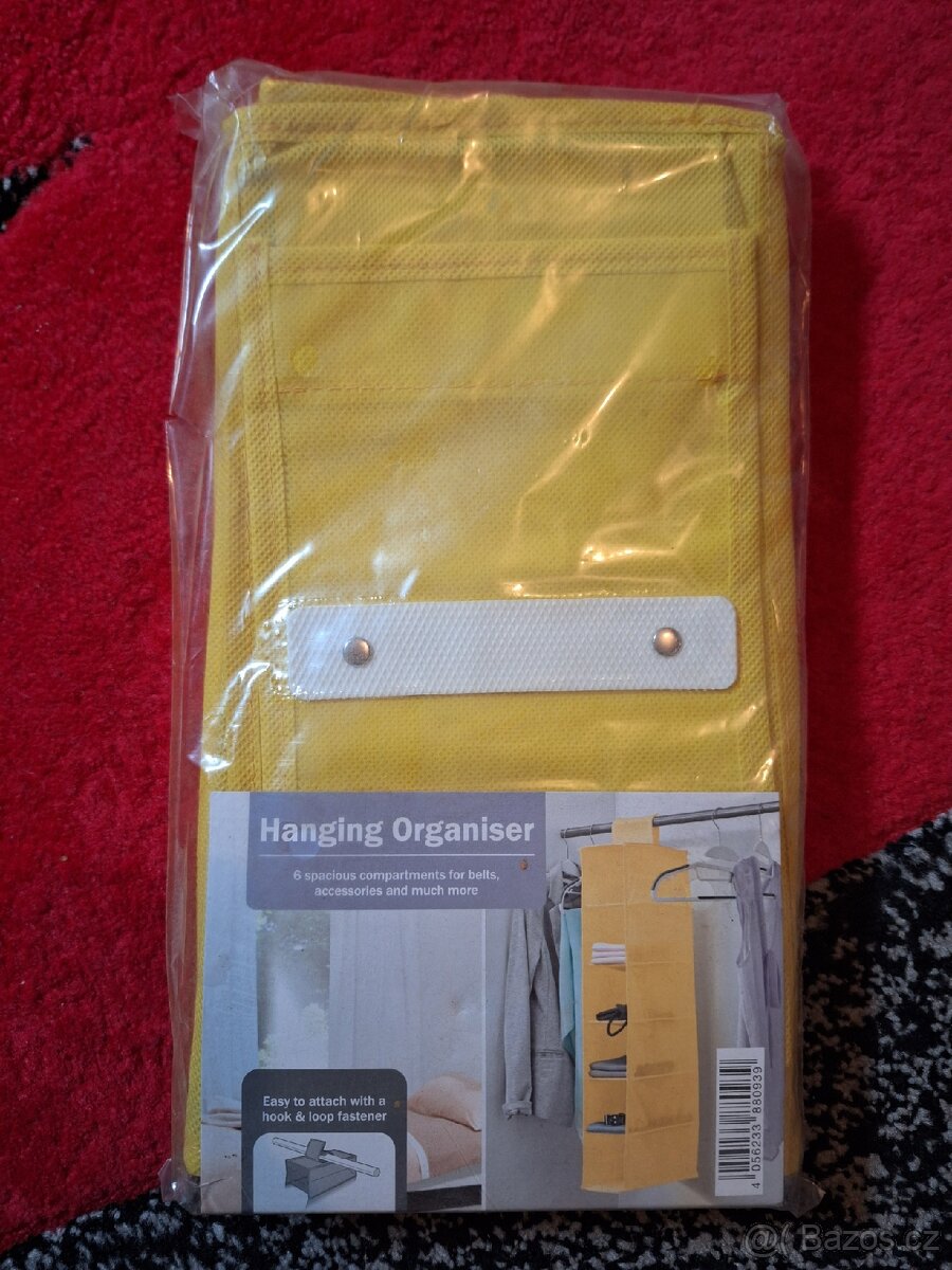Závěsný organizér