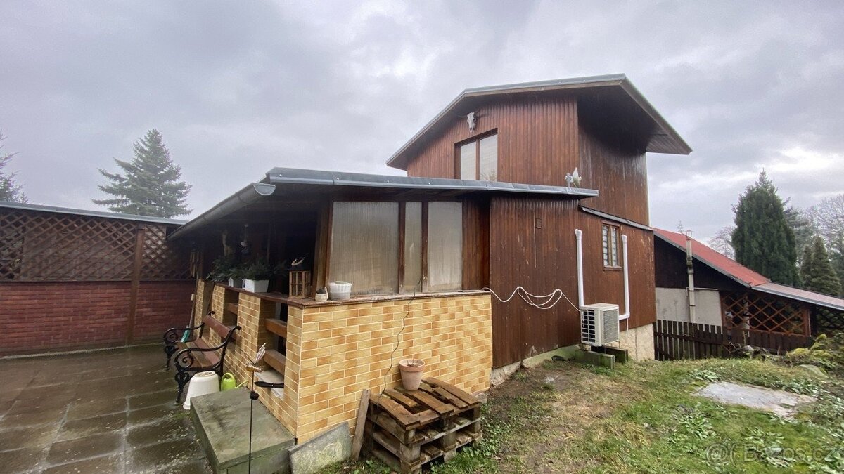 Prodej podílu 1/2 chaty 66 m², Krupka, ev.č. 178E3072AP