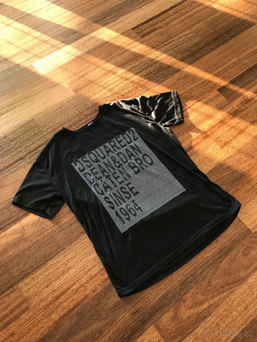 Triko Dsquared černé s šedým potiskem