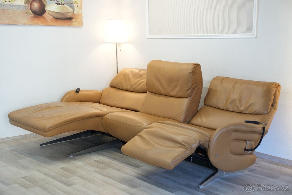 kožená pohovka s elektrickým nastavením