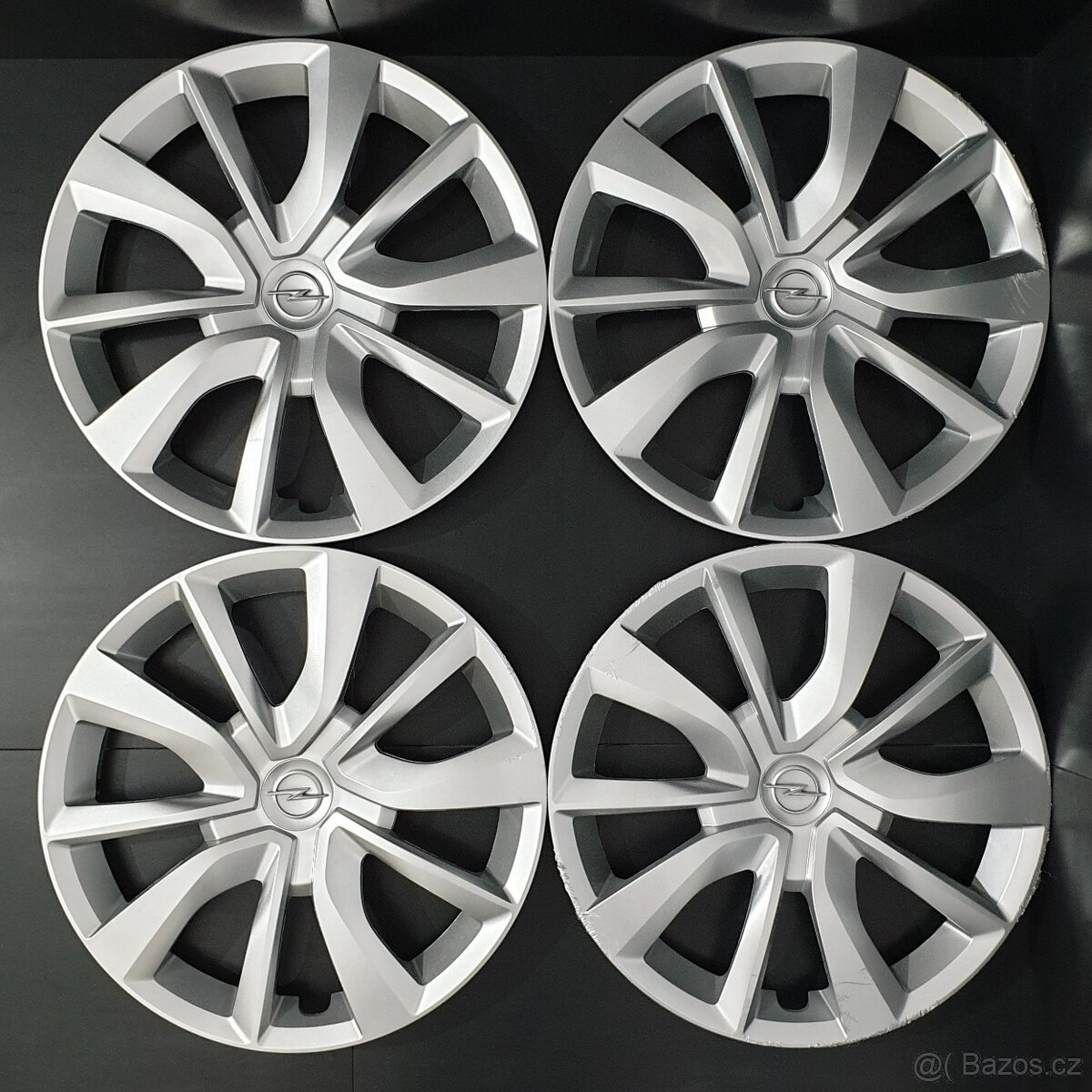 Poklice Opel 15" ORIGINÁLNÍ č. L33