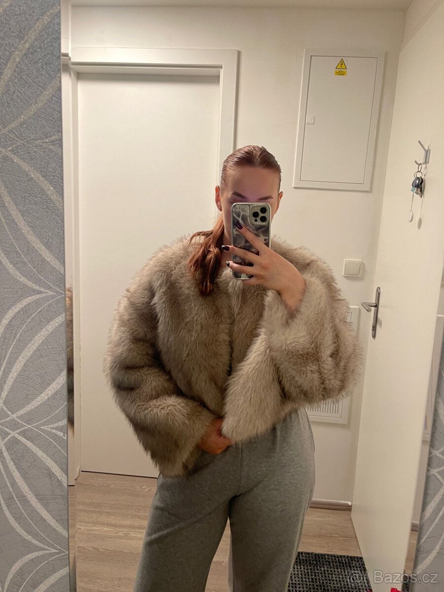 Nový kabatek z umělé kožesiny s visačkou