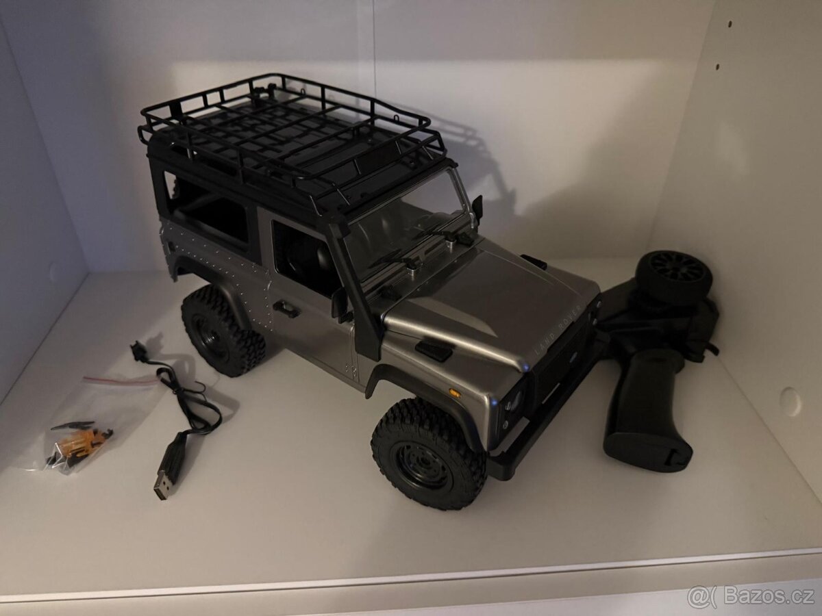 LAND ROVER DEFENDER TRAIL-S V2.0. - stříbrný