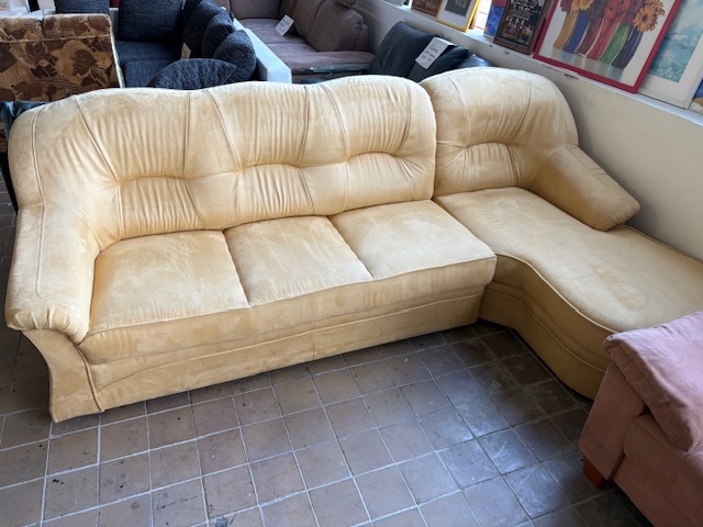 sedačka rohová žlutá