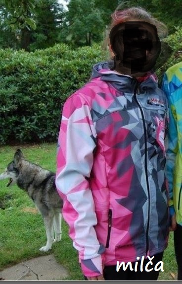 DÍVČÍ SOFTSHELLOVÁ BUNDA MANMAT