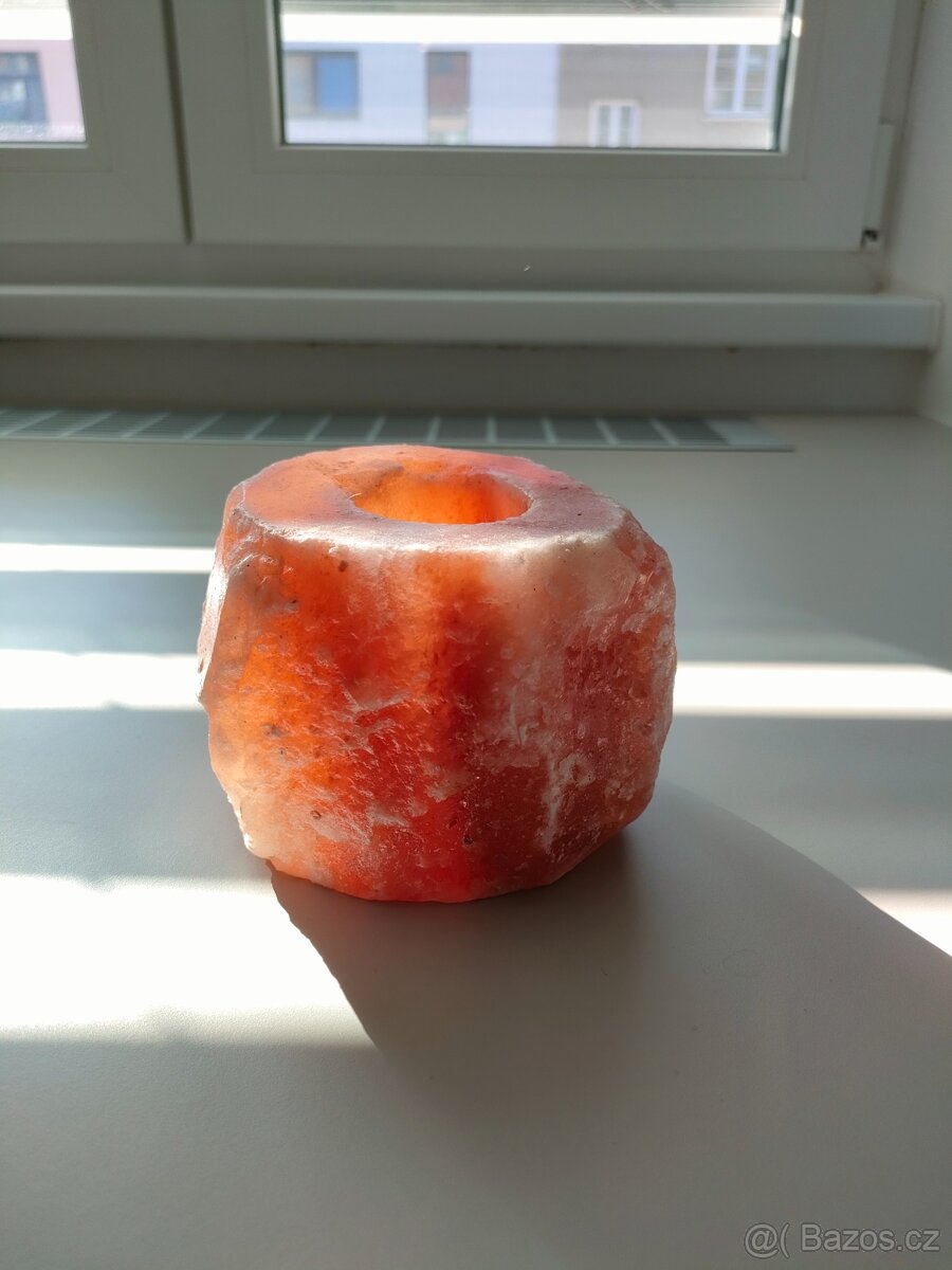 Solný svícen na čajovou svíčku