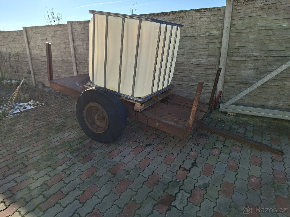 přívěs za traktor