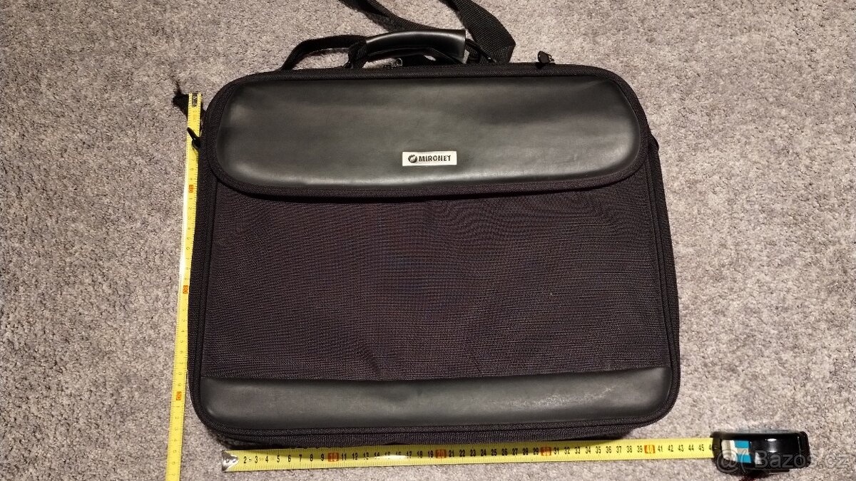 Taška na notebook, přes rameno. Do velikosti15,6"