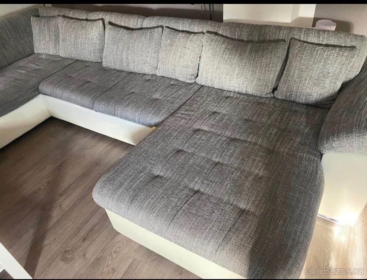 Velká sedací souprava do U