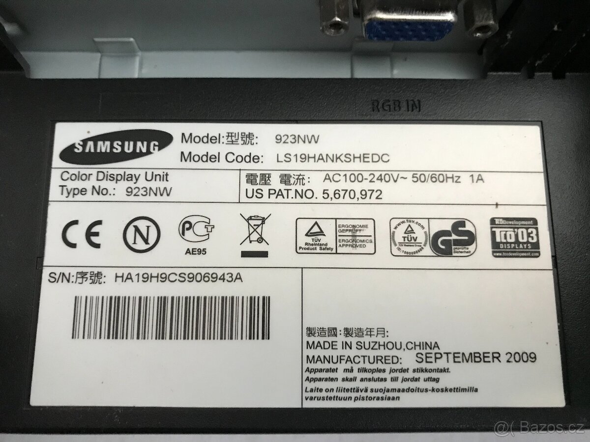 MONITOR SAMSUNG 19" - 494 mm -