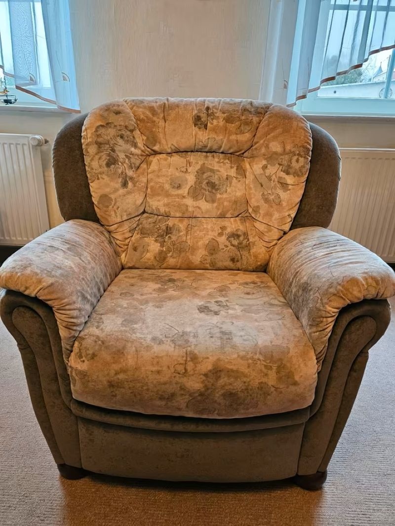 Křesla 2 ks - křesla mají kolečka