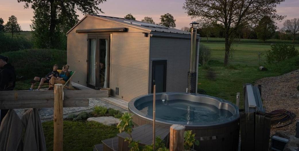 Tiny house je na prodej