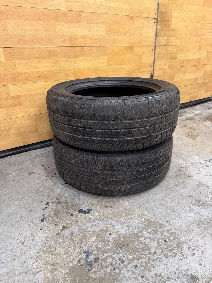 Zimní pneu 235/55/18 č.1