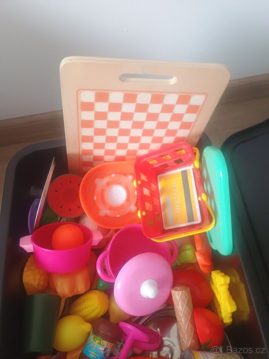 Nádobí do dětské kuchyňky