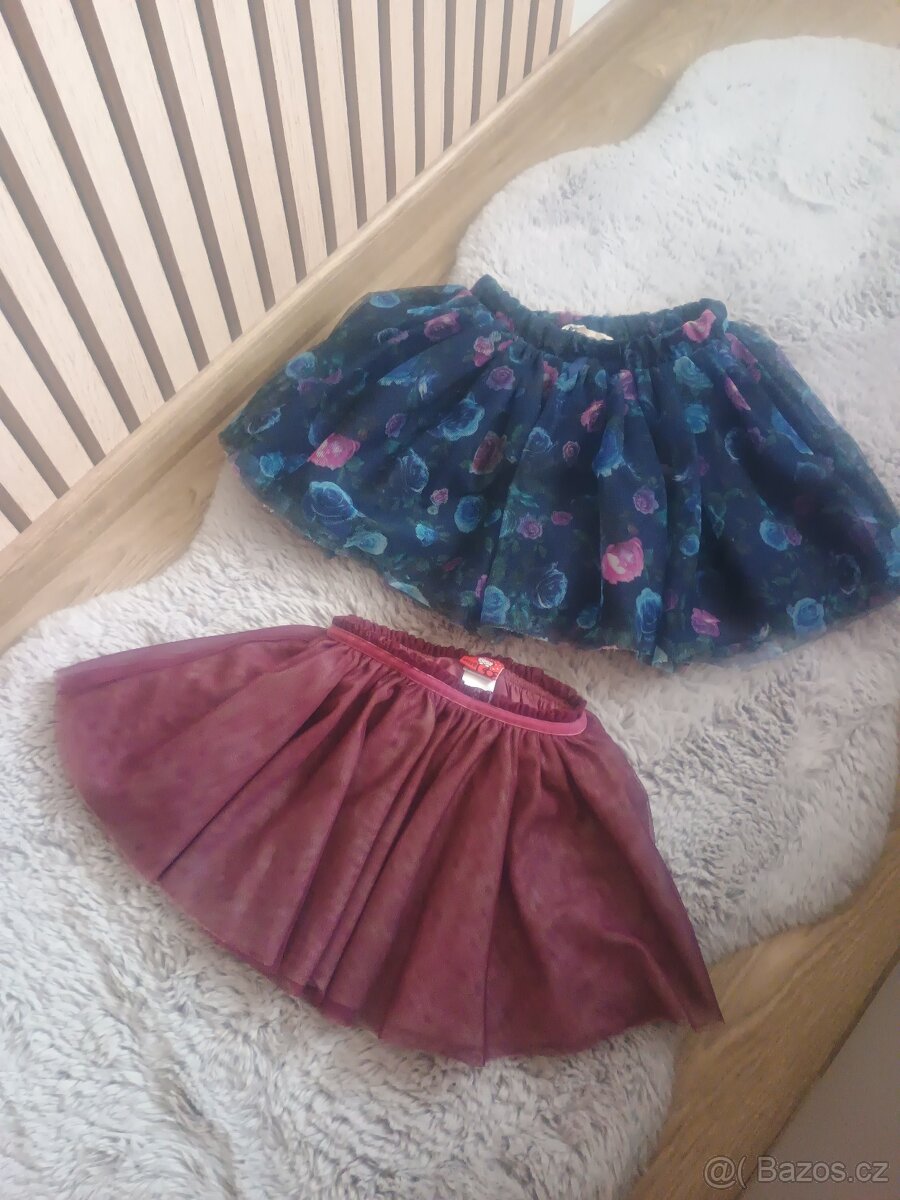 Holčičí sukýnky