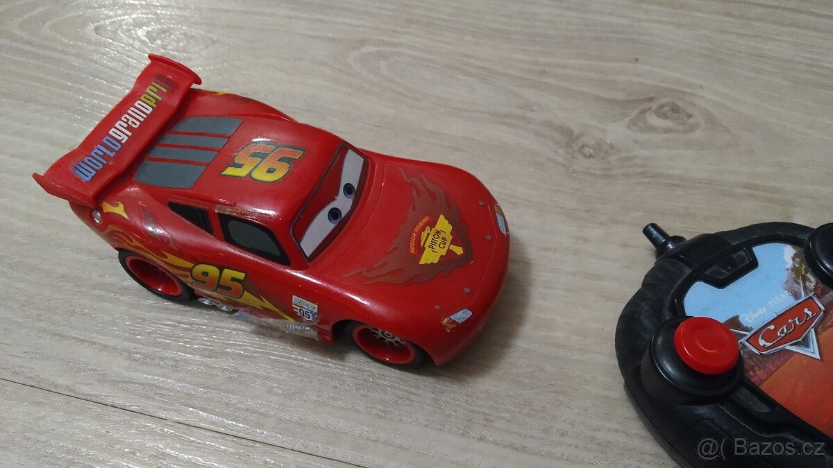 Blesk Mc Queen, auto na dalkove ovladani