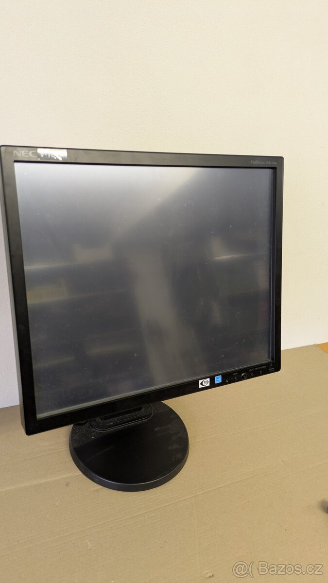 Monitor NEC EA193Mi - dotekový monitor