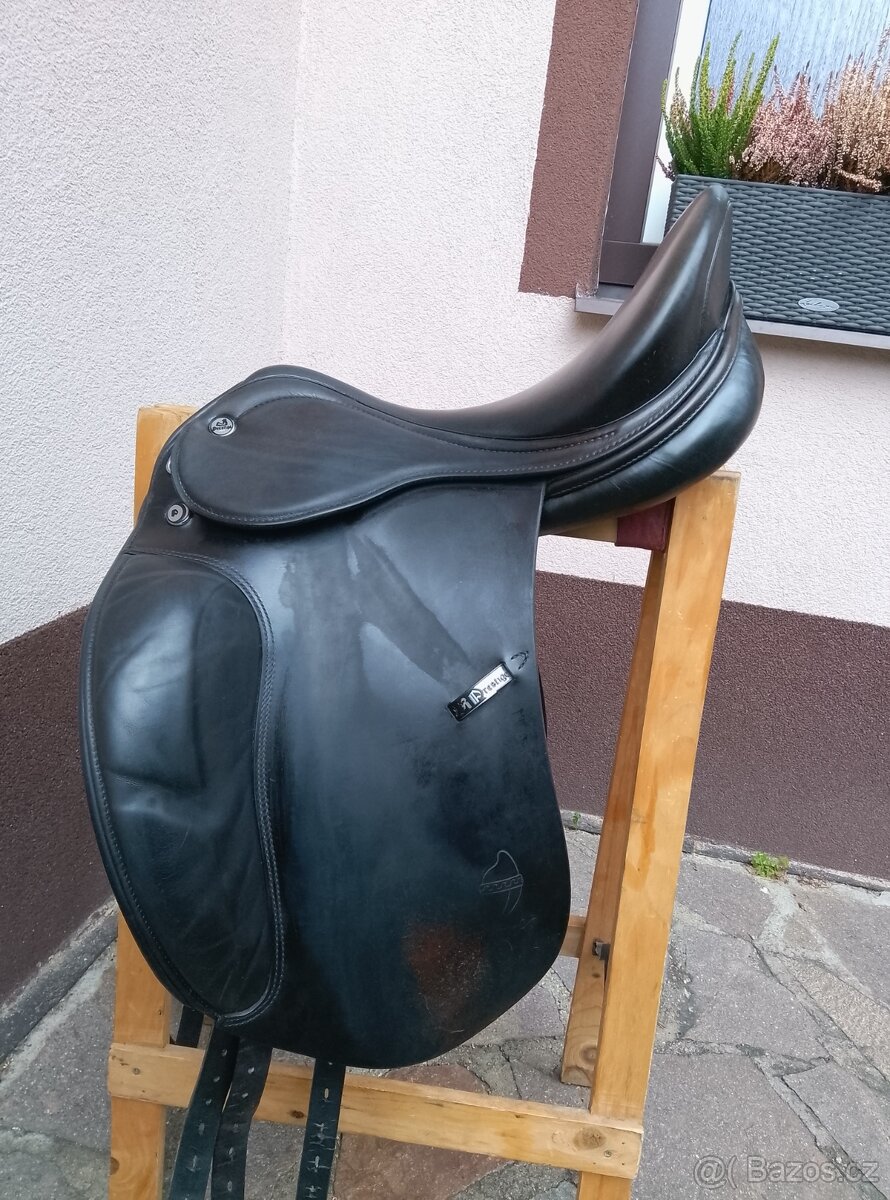 Drezurní sedlo Prestige Doge