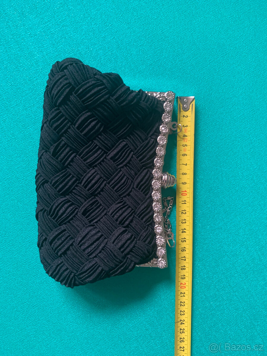 Černá elegantní kabelka