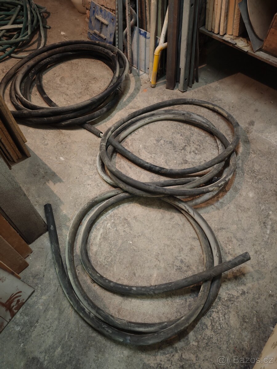 Tlakové hadice ke kompresoru