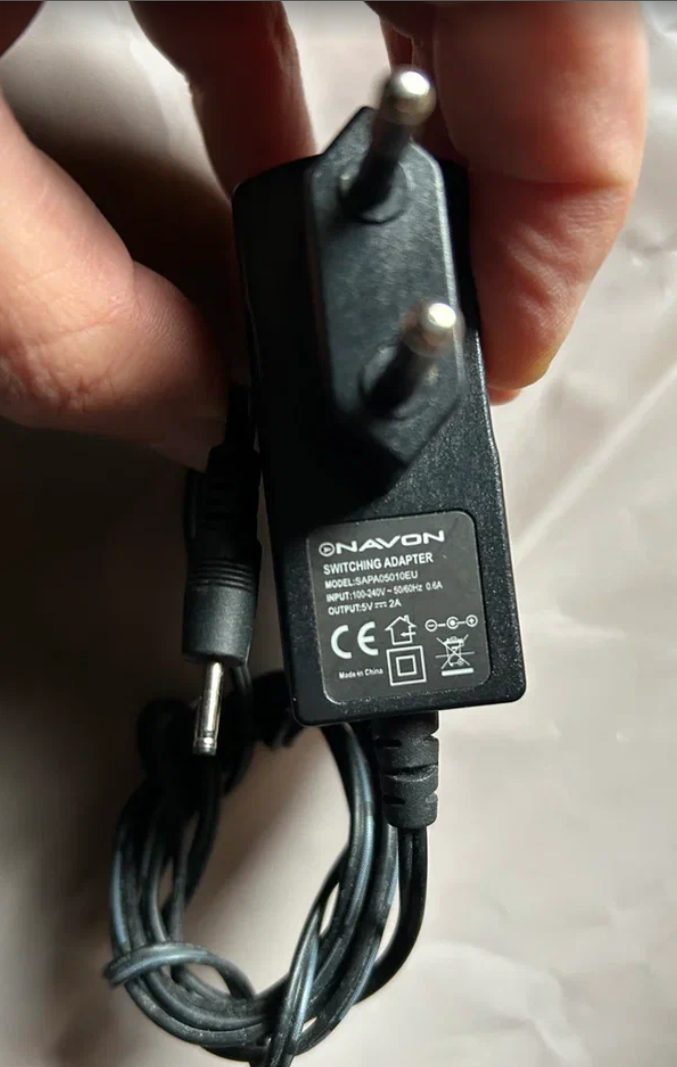 Napájecí adaptér Navon 5V, 2A – Pro tablet, elekt.