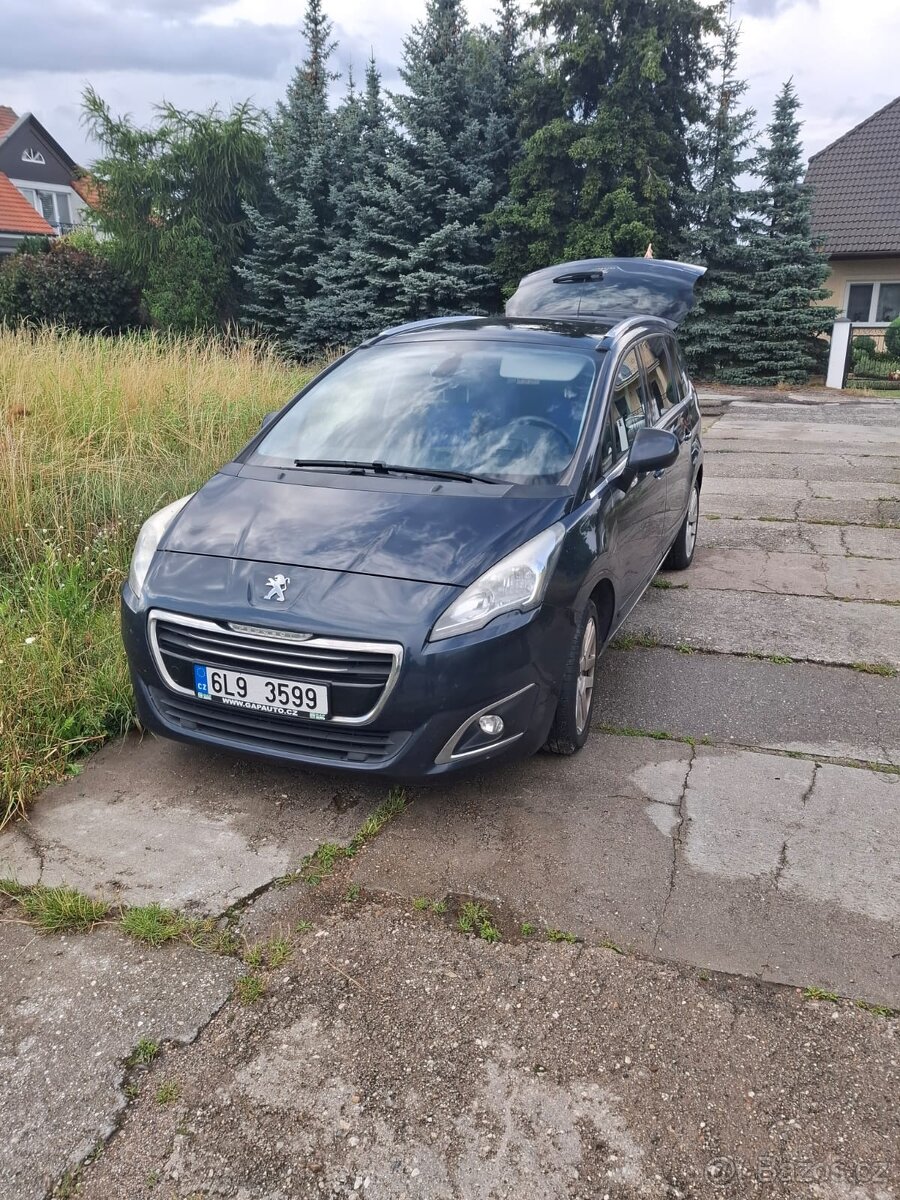 Prodej Peugeot 5008