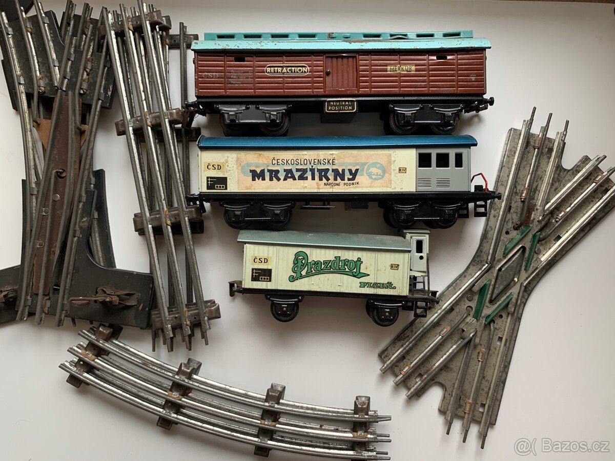 Merkur - vláčky a koleje PRODÁNO