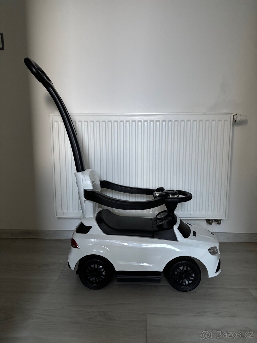 Odrážedlo s vodicí tyčí MERCEDES