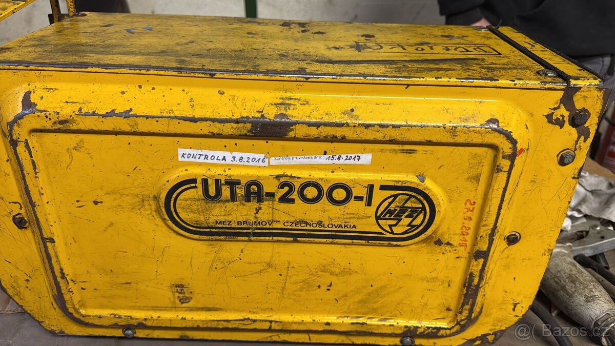 Svářečka UTA 200-1 (MEZ Brumov)