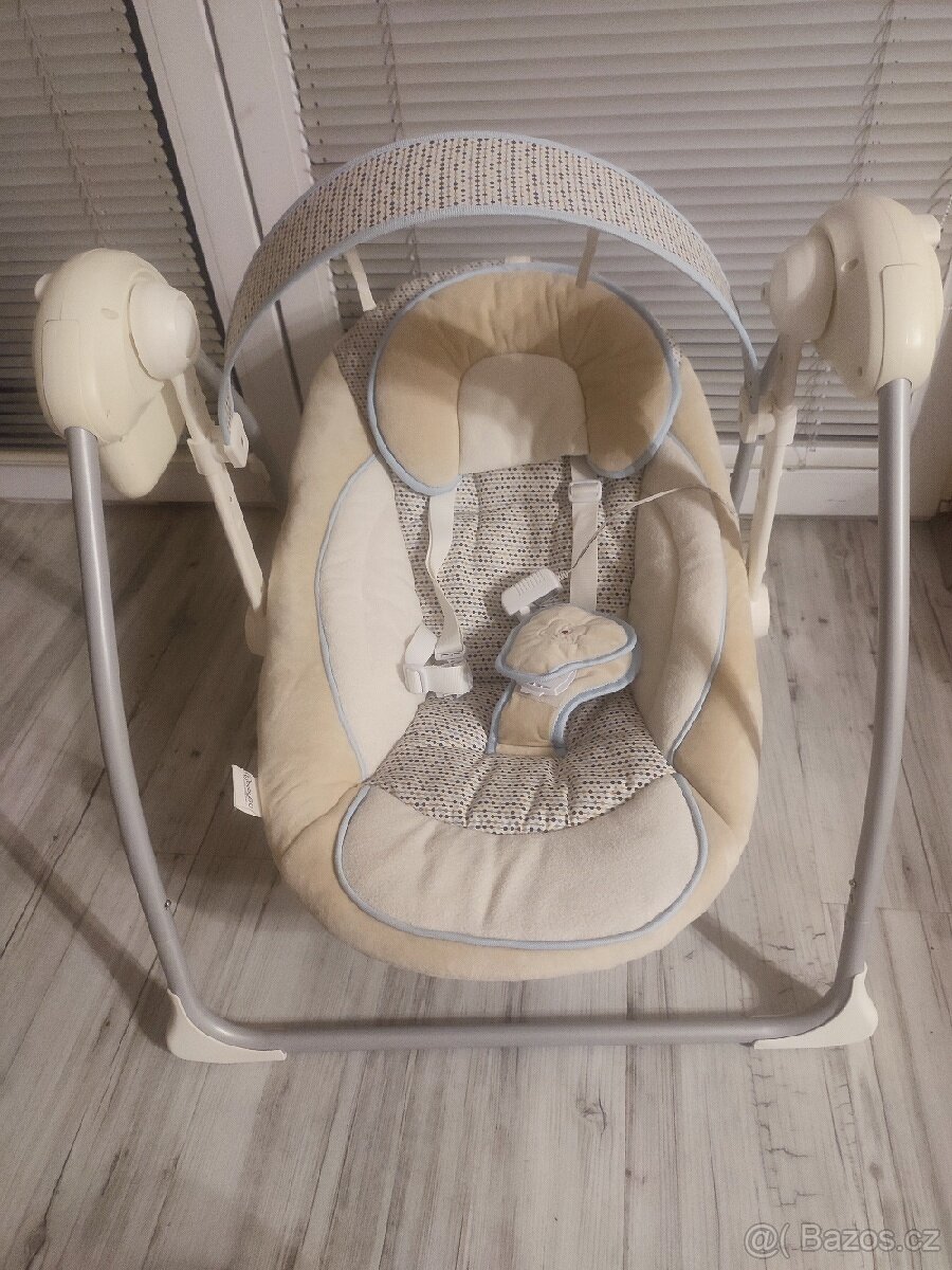 Houpačka pro miminko.
