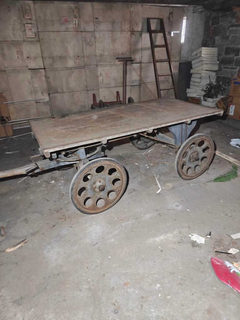 Nákladní vozík - kola HAKL