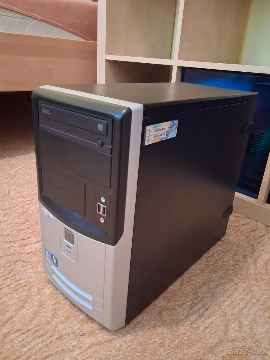 Stolní počítač