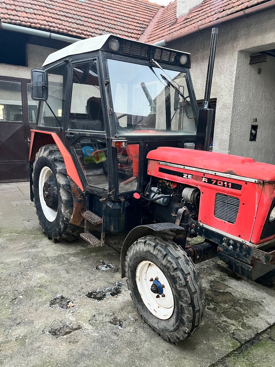 Zetor 7011
