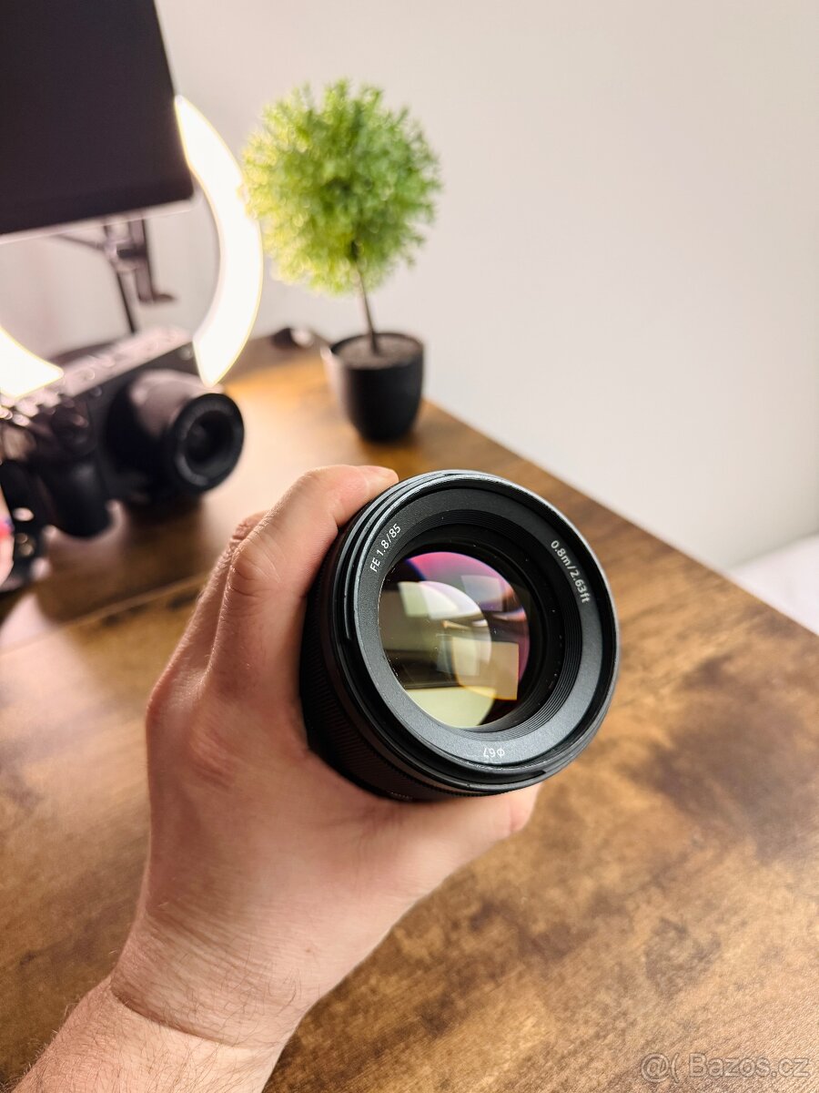 Sony FE 85mm 1.8
