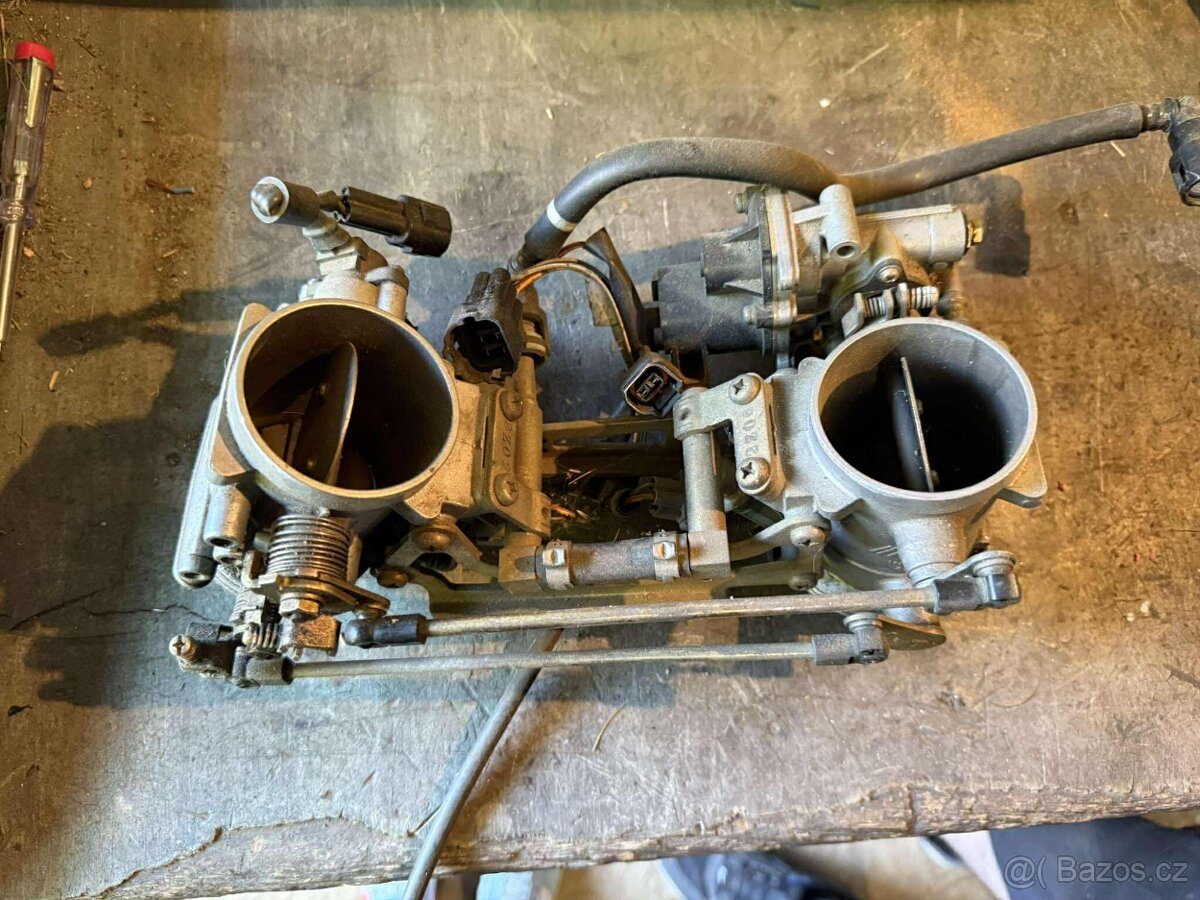 SV 1000 Vstřikovací jednotka