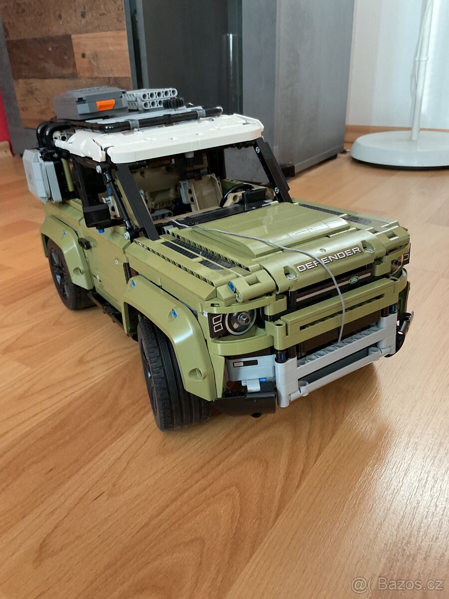 Lego Land Rover Defender