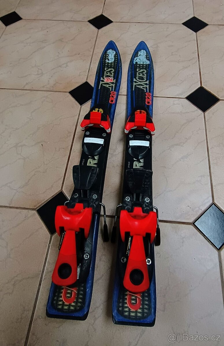 Dětské sjezdové lyžičky