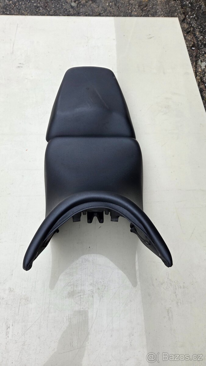 Honda CBF 1000 FA- prodám sedačku