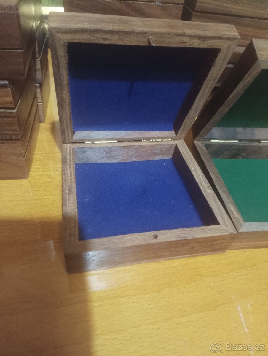 Dřevěné krabičky